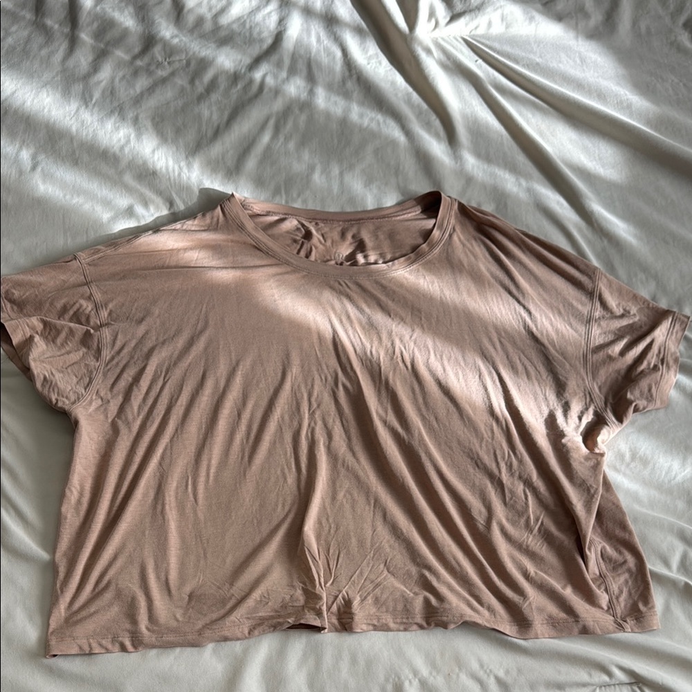 Lululemon Cates t shirt 18